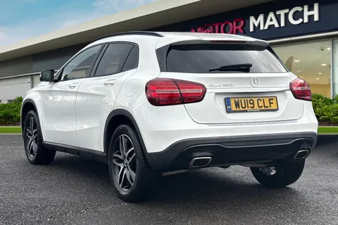 WU19CLF Mercedes-Benz Gla 1.6 GLA180 Urban Edition Euro 6 (s/s) 5dr Thumbnail #3
