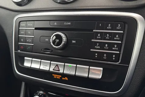 WU19CLF Mercedes-Benz Gla 1.6 GLA180 Urban Edition Euro 6 (s/s) 5dr Thumbnail #42