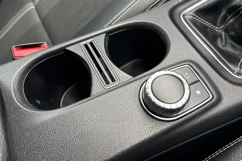 WU19CLF Mercedes-Benz Gla 1.6 GLA180 Urban Edition Euro 6 (s/s) 5dr Thumbnail #43