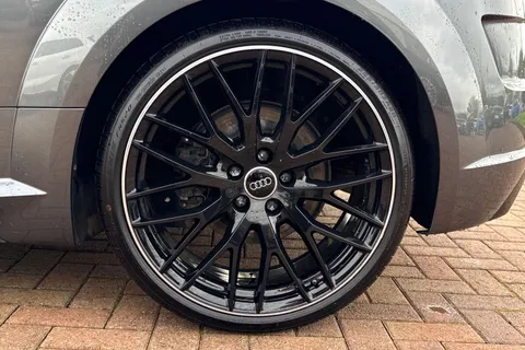 13 of 60 for Audi TT Coup- Black Edition 40 TFSI 197 PS S tronic