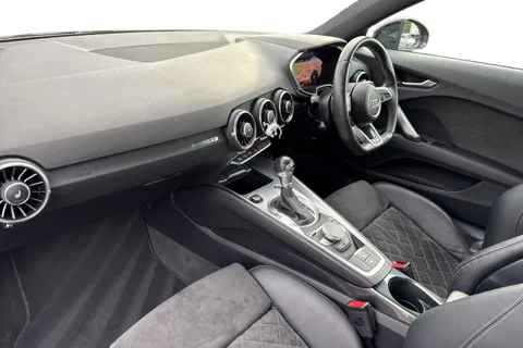 15 of 60 for Audi TT Coup- Black Edition 40 TFSI 197 PS S tronic