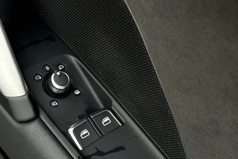 40 of 60 for Audi TT Coup- Black Edition 40 TFSI 197 PS S tronic