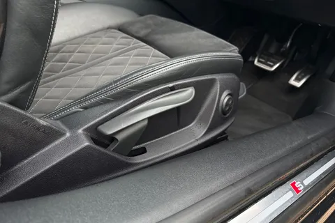 42 of 60 for Audi TT Coup- Black Edition 40 TFSI 197 PS S tronic