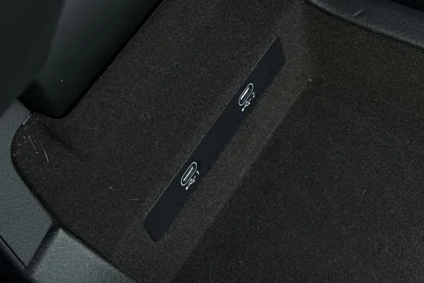 DL72KDN Audi A6 Avant Avant S line 40 TDI quattro 204 PS S tronic Thumbnail #47