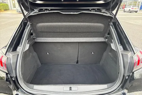 RF71ZFT PEUGEOT e-208 50kWh GT Premium Auto 5dr Thumbnail #7