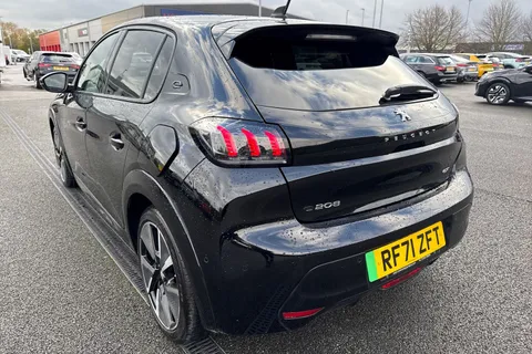 RF71ZFT PEUGEOT e-208 50kWh GT Premium Auto 5dr Thumbnail #8