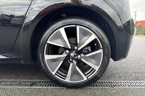 12 of 66 for PEUGEOT e-208 50kWh GT Premium Auto 5dr