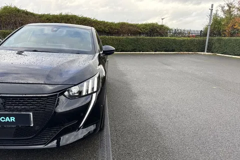 25 of 66 for PEUGEOT e-208 50kWh GT Premium Auto 5dr