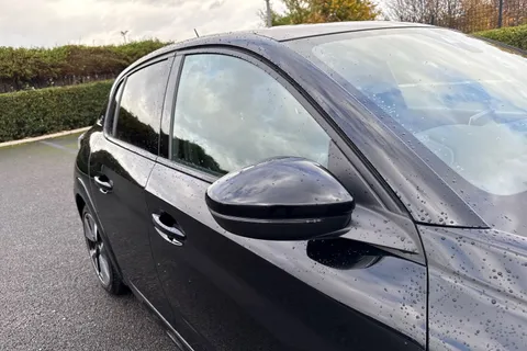 27 of 66 for PEUGEOT e-208 50kWh GT Premium Auto 5dr