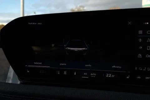 BJ25EKU Audi A6 E-Tron Avant Avant Edition 1 e-tron  210,00 kW Thumbnail #42