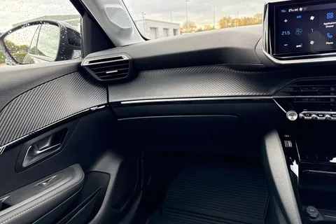 KP25UFY PEUGEOT 208 1.2 PureTech Allure Euro 6 (s/s) 5dr Thumbnail #20