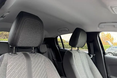 KP25UFY PEUGEOT 208 1.2 PureTech Allure Euro 6 (s/s) 5dr Thumbnail #24