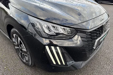 KP25UFY PEUGEOT 208 1.2 PureTech Allure Euro 6 (s/s) 5dr Thumbnail #25