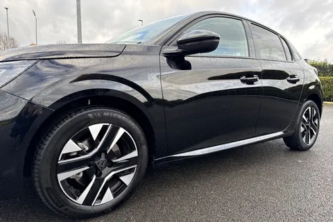 KP25UFY PEUGEOT 208 1.2 PureTech Allure Euro 6 (s/s) 5dr Thumbnail #28