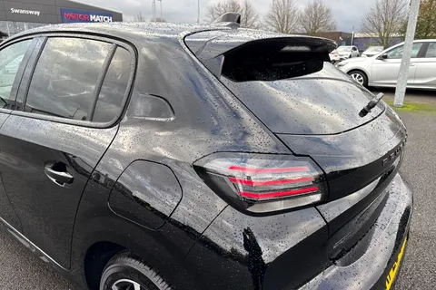 KP25UFY PEUGEOT 208 1.2 PureTech Allure Euro 6 (s/s) 5dr Thumbnail #31