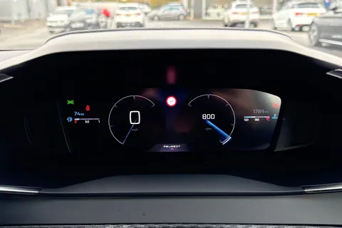 KP25UFY PEUGEOT 208 1.2 PureTech Allure Euro 6 (s/s) 5dr Thumbnail #38