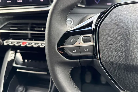 KP25UFY PEUGEOT 208 1.2 PureTech Allure Euro 6 (s/s) 5dr Thumbnail #39