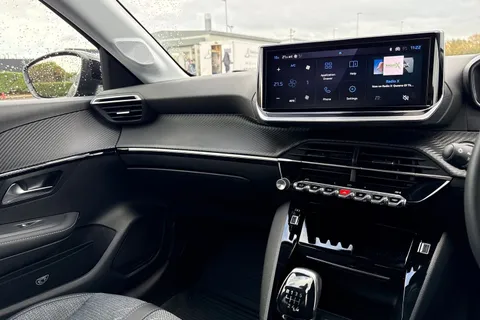 KP25UFY PEUGEOT 208 1.2 PureTech Allure Euro 6 (s/s) 5dr Thumbnail #43