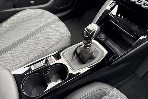 KP25UFY PEUGEOT 208 1.2 PureTech Allure Euro 6 (s/s) 5dr Thumbnail #57