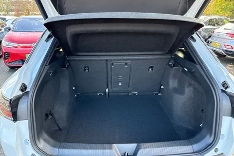 10 of 50 for Volkswagen ID.4 210kW 4MOTION Match Pro 77kWh 5dr Auto | Rear Camera | LED Lights