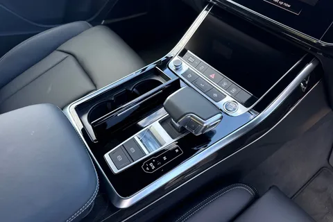 Audi Q7 3.0 TDI V6 Black Edition Tiptronic quattro Euro 6 (s/s) 5dr Thumbnail #23