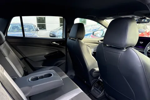38 of 50 for Volkswagen ID.4 210kW 4MOTION Match Pro 77kWh 5dr Auto | Rear Camera | LED Lights