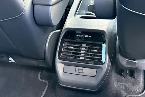 39 of 50 for Volkswagen ID.4 210kW 4MOTION Match Pro 77kWh 5dr Auto | Rear Camera | LED Lights
