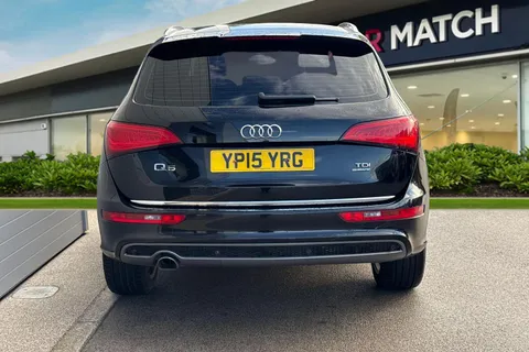 4 of 59 for Audi Q5 2.0 TDI S line quattro Euro 5 (s/s) 5dr