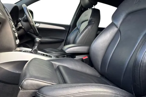 10 of 59 for Audi Q5 2.0 TDI S line quattro Euro 5 (s/s) 5dr