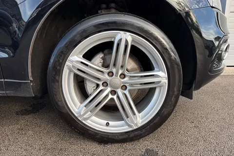 21 of 59 for Audi Q5 2.0 TDI S line quattro Euro 5 (s/s) 5dr