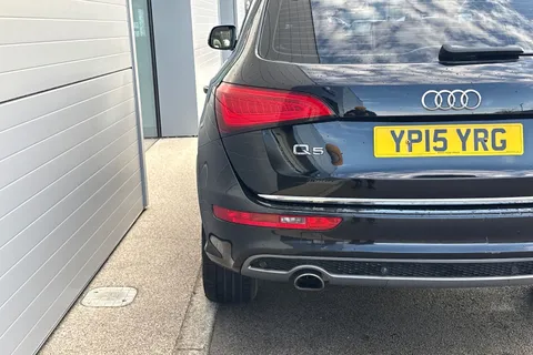 30 of 59 for Audi Q5 2.0 TDI S line quattro Euro 5 (s/s) 5dr