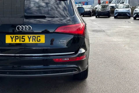 31 of 59 for Audi Q5 2.0 TDI S line quattro Euro 5 (s/s) 5dr