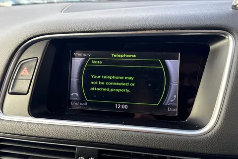 41 of 59 for Audi Q5 2.0 TDI S line quattro Euro 5 (s/s) 5dr