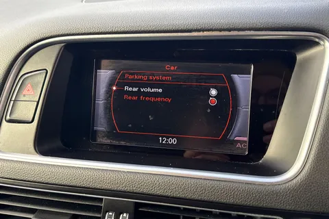 43 of 59 for Audi Q5 2.0 TDI S line quattro Euro 5 (s/s) 5dr