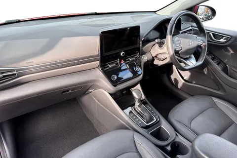 9 of 54 for Hyundai Ioniq 1.6 h-GDi Premium SE DCT Euro 6 (s/s) 5dr