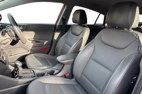 11 of 54 for Hyundai Ioniq 1.6 h-GDi Premium SE DCT Euro 6 (s/s) 5dr