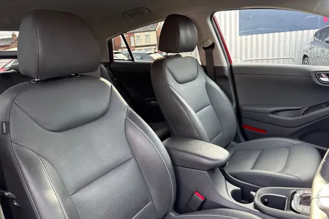 21 of 54 for Hyundai Ioniq 1.6 h-GDi Premium SE DCT Euro 6 (s/s) 5dr