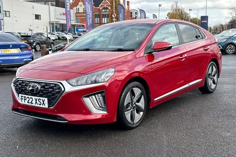 28 of 54 for Hyundai Ioniq 1.6 h-GDi Premium SE DCT Euro 6 (s/s) 5dr