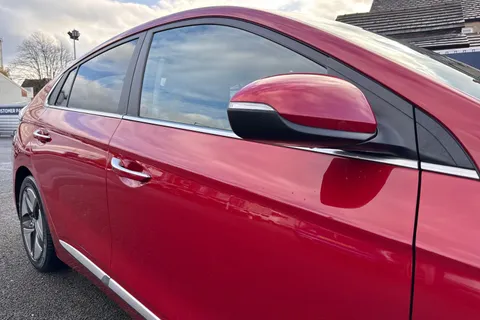 34 of 54 for Hyundai Ioniq 1.6 h-GDi Premium SE DCT Euro 6 (s/s) 5dr