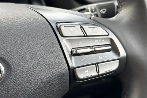 39 of 54 for Hyundai Ioniq 1.6 h-GDi Premium SE DCT Euro 6 (s/s) 5dr