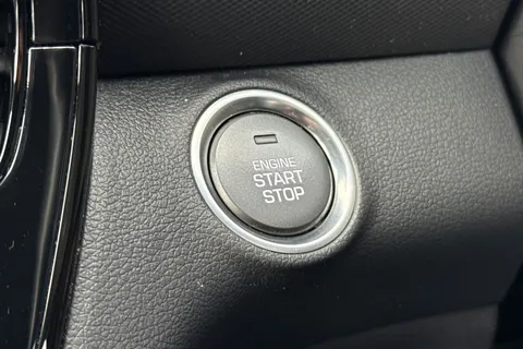 43 of 54 for Hyundai Ioniq 1.6 h-GDi Premium SE DCT Euro 6 (s/s) 5dr