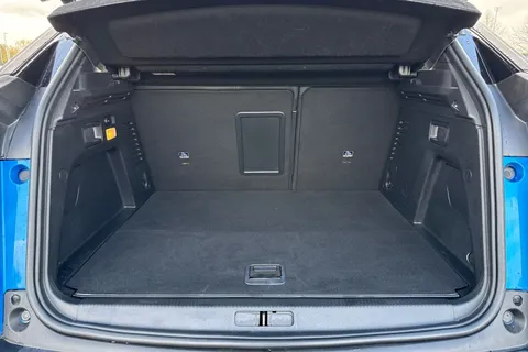 YD71UZF PEUGEOT 3008 1.6 13.2kWh GT e-EAT 4WD Euro 6 (s/s) 5dr Thumbnail #7