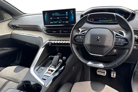 YD71UZF PEUGEOT 3008 1.6 13.2kWh GT e-EAT 4WD Euro 6 (s/s) 5dr Thumbnail #18