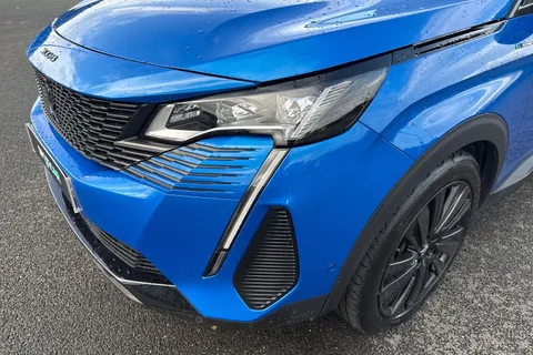 YD71UZF PEUGEOT 3008 1.6 13.2kWh GT e-EAT 4WD Euro 6 (s/s) 5dr Thumbnail #27