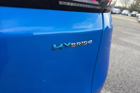 YD71UZF PEUGEOT 3008 1.6 13.2kWh GT e-EAT 4WD Euro 6 (s/s) 5dr Thumbnail #34