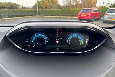 YD71UZF PEUGEOT 3008 1.6 13.2kWh GT e-EAT 4WD Euro 6 (s/s) 5dr Thumbnail #43