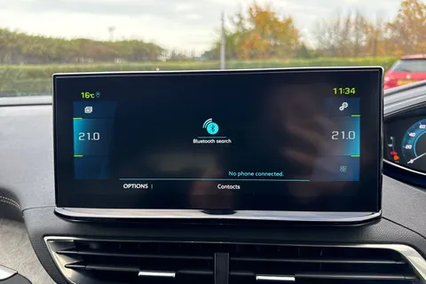 YD71UZF PEUGEOT 3008 1.6 13.2kWh GT e-EAT 4WD Euro 6 (s/s) 5dr Thumbnail #52