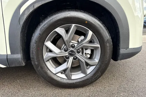 DG75WSX BYD ATTO 2 51.1kWh Boost Auto 5dr Thumbnail #7