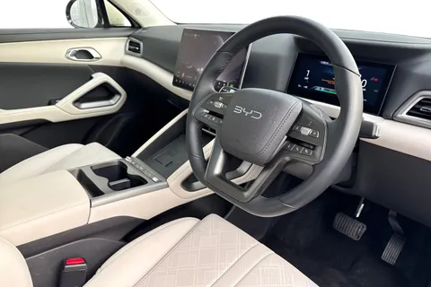 DG75WSX BYD ATTO 2 51.1kWh Boost Auto 5dr Thumbnail #8