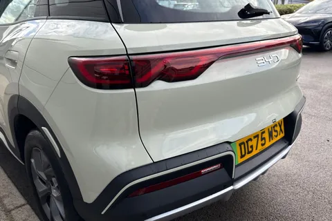 DG75WSX BYD ATTO 2 51.1kWh Boost Auto 5dr Thumbnail #16